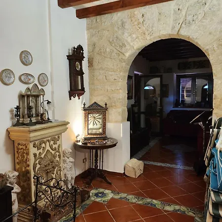 Kinisia, Antica Dimora Siciliana Vila